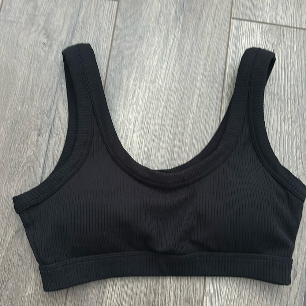 Alo Yoga Sports Bra